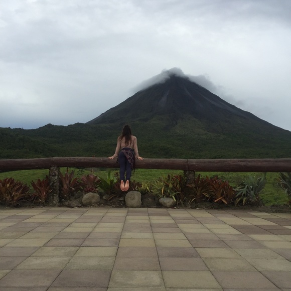 Meet your Posher, Kendra - Picture 2 of 3